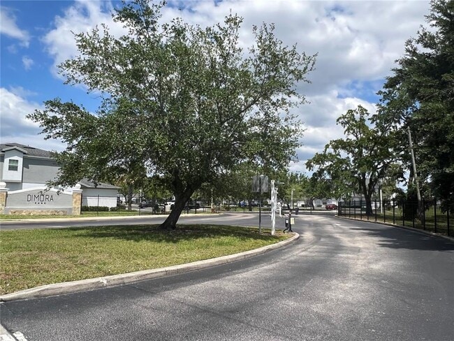 Building Photo - 2031 Claudia Ln