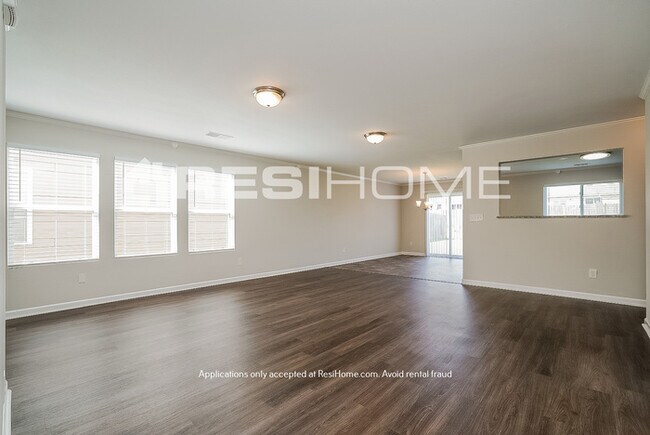 Building Photo - HOME FOR RENT!!