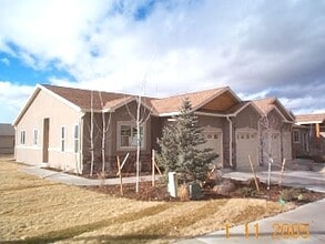 Building Photo - 255 Crossroads Cir
