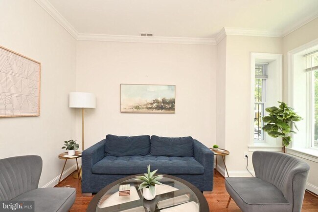 Foto del edificio - 1031 10th St NE