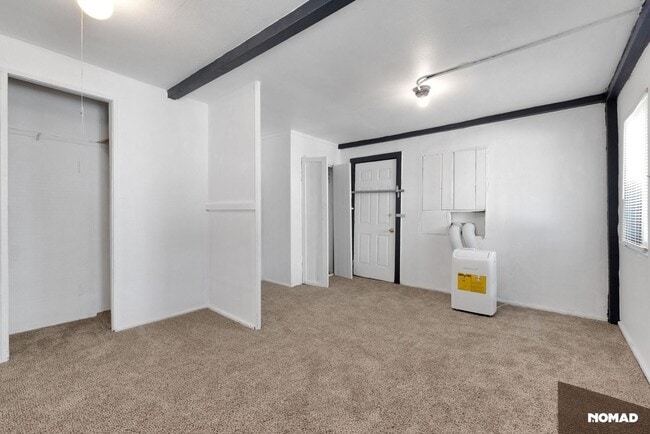 Building Photo - 14139 Tyler St
