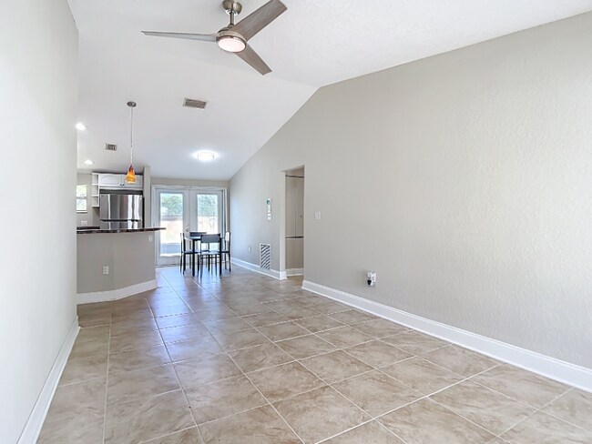 Foto del edificio - 3255 Jamestown St