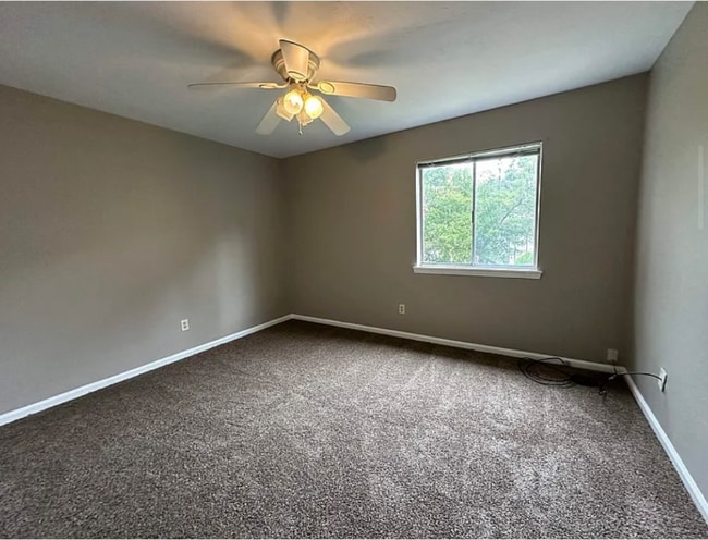 Building Photo - 1409 Shallow Brook