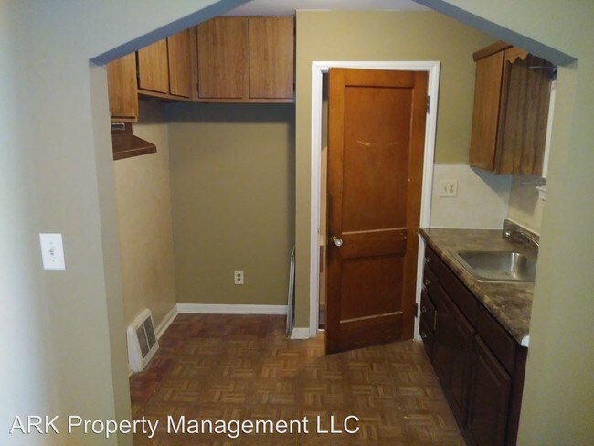 Building Photo - 3 br, 1 bath House - 8276 Westwood