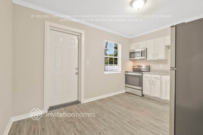 Building Photo - 10309 Haverford Rd