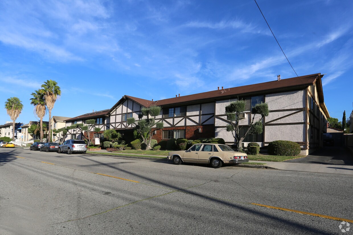 Foto del edificio - 1007 E Lomita Ave