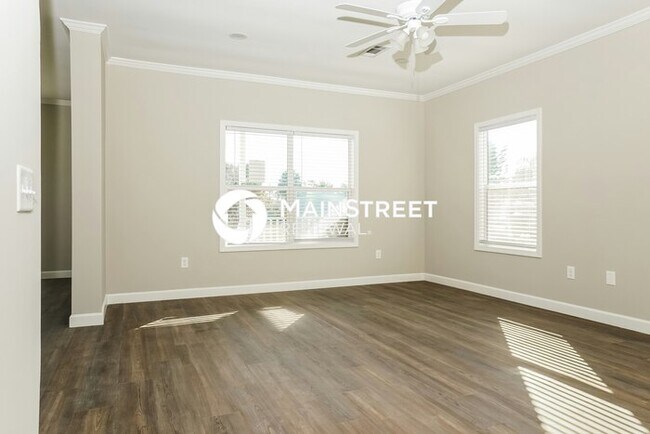 Foto del edificio - 4 Bedroom Pet-Friendly Home in North Port, FL with Main Street Renewal