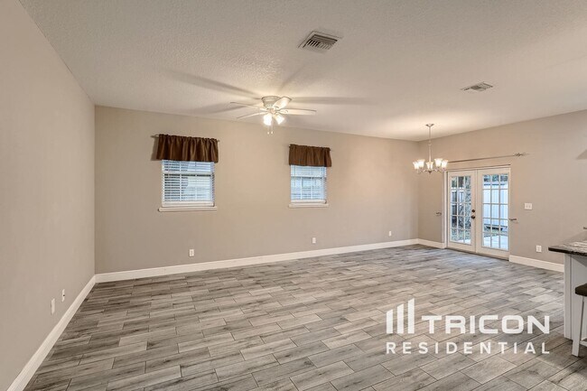 Foto del edificio - 1307 E Warren St