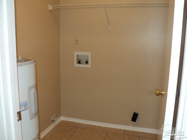 Building Photo - 417 Oak Knoll Ln