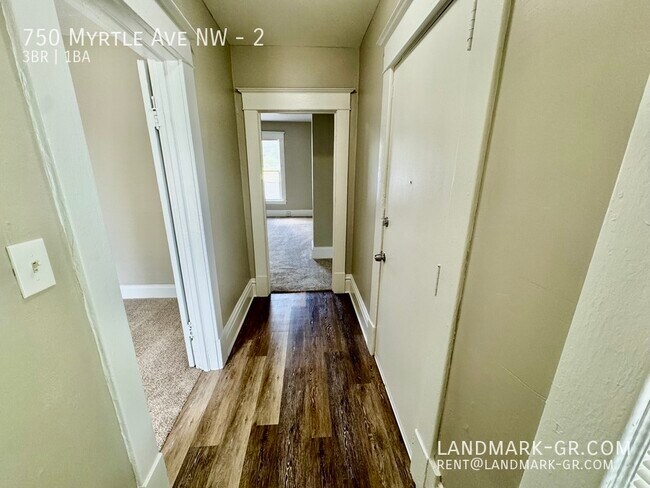 Foto del edificio - 750 Myrtle St NW