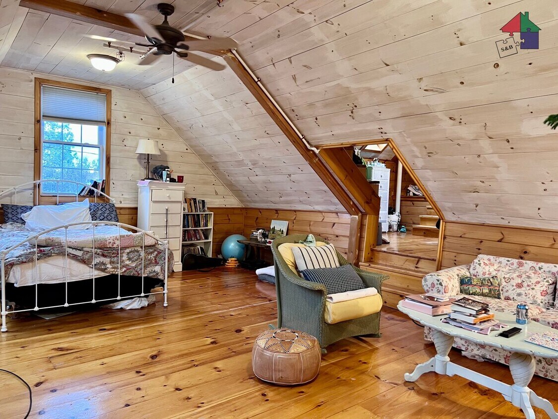 4 Emmons St Unit 4 Emmons St 2, Montpelier, VT 05602 Room for Rent in