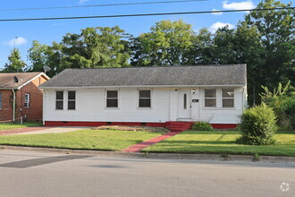 Building Photo - 905 Tifton St
