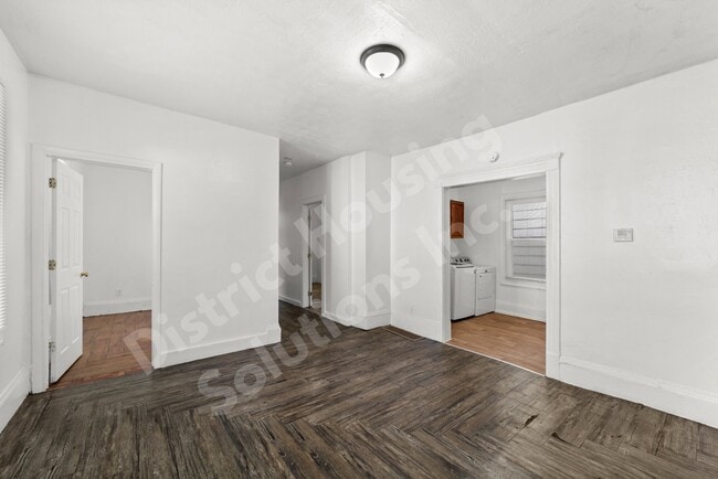 Building Photo - 8302 Sowinski Ave