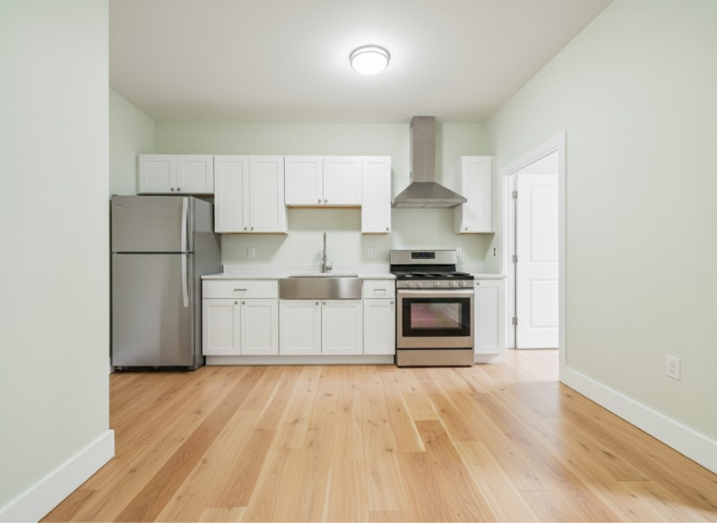 Photo - 110 8th St (New Bedford, MA)