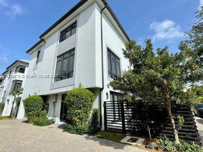 Foto del edificio - 8231 NW 48th St