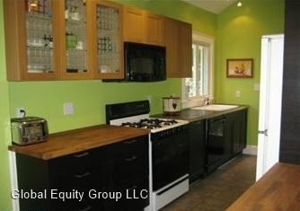 Building Photo - 3 br, 1 bath House - 51 Maple Ave.