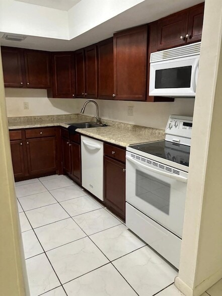 Building Photo - 2148 NW 57th Ave