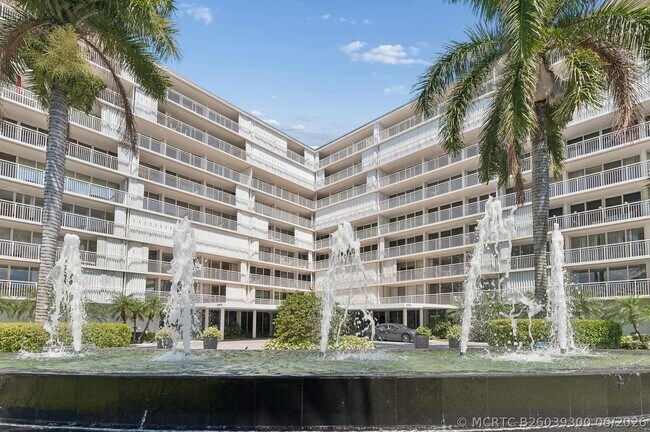 Building Photo - 3546 S Ocean Blvd