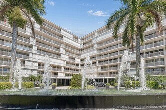 Building Photo - 3546 S Ocean Blvd