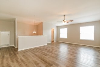 Building Photo - 8322 Wainwright Way