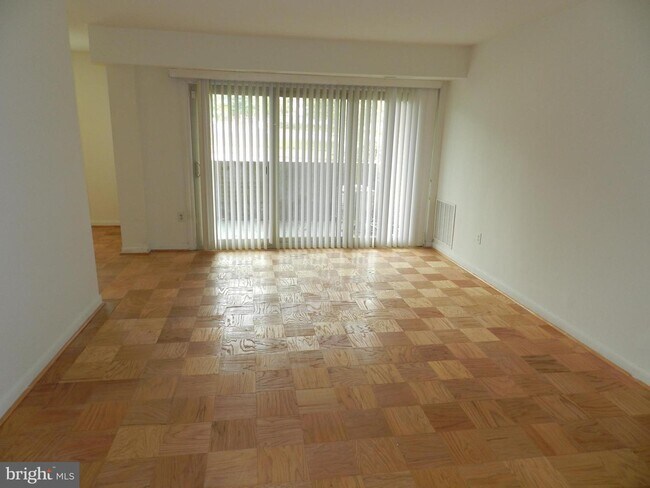 Foto del edificio - 3801 St Barnabas Rd
