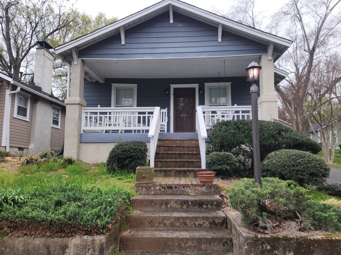 Primary Photo - 1501 S Rensselaer Pl