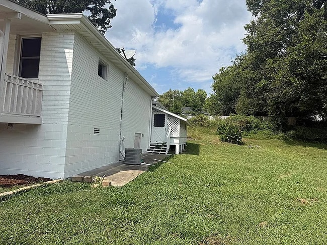 Building Photo - 416 Lutie Dr