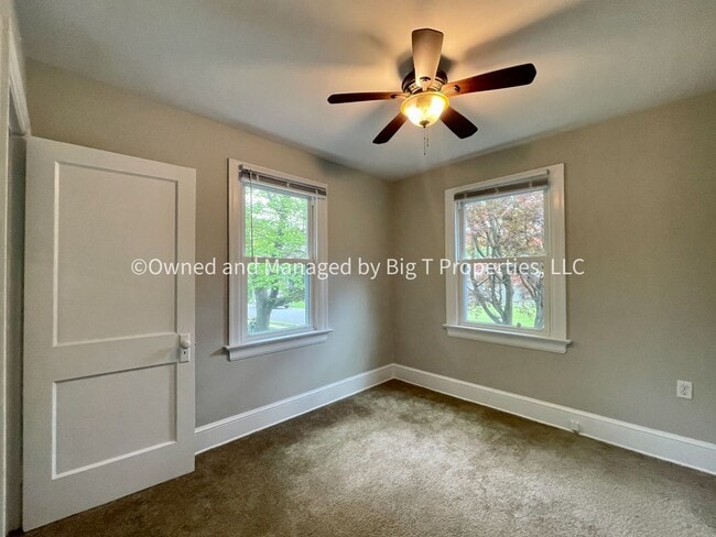Building Photo - Charming three bedroom cottage in Claymont