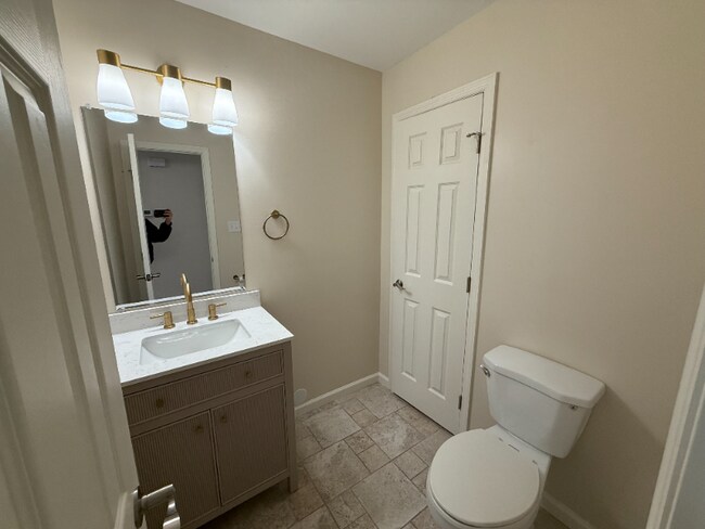 Foto del edificio - 7914 Gleason Dr NW