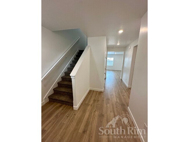 Building Photo - 1477 Fins Rd