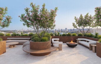 Building Photo - Picora - Fully Furnished by RH