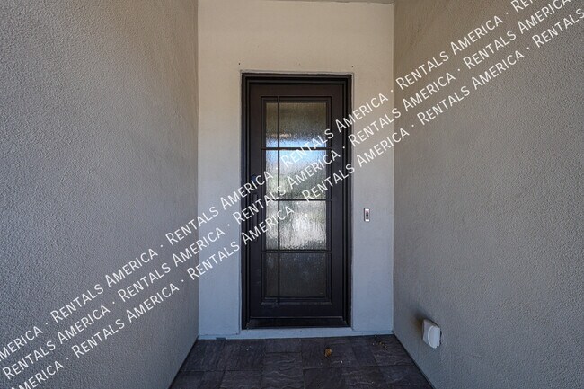 Foto del edificio - 1530 E San Carlos Way