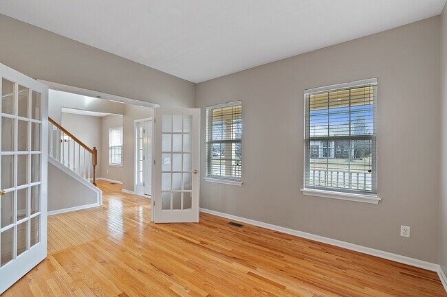 Building Photo - 14298 Esprit Dr