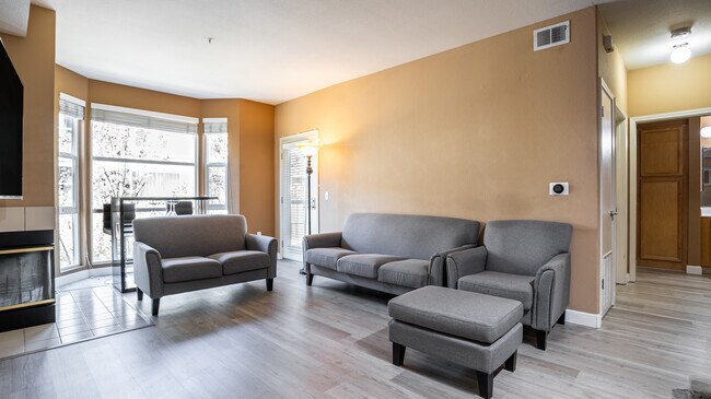 Foto del edificio - 415 N 2nd St