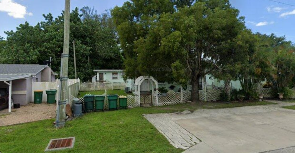 Foto principal - 3232 Linwood Ave