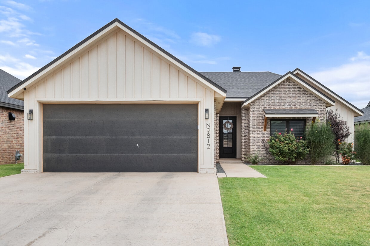 Foto principal - 812 N 2nd St