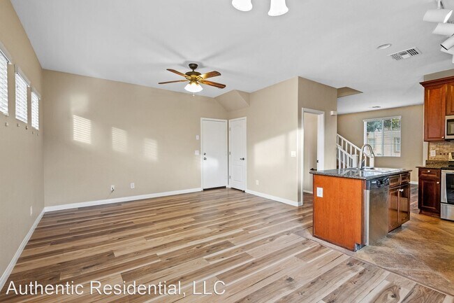 Foto del edificio - 3 br, 2.5 bath House - 4311 E Carla Vista Dr