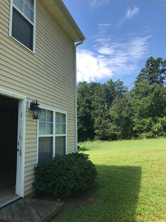 Building Photo - 1824 Remick Ct