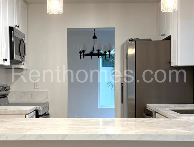 Foto del edificio - 9342 Twin Mountain Cir