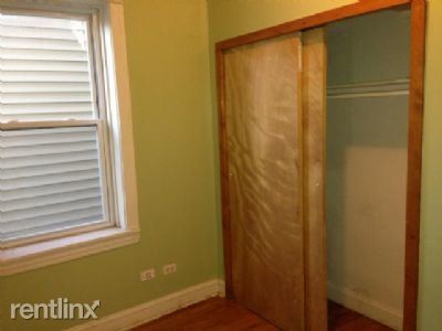 Foto del edificio - 2343 N Ridgeway Ave