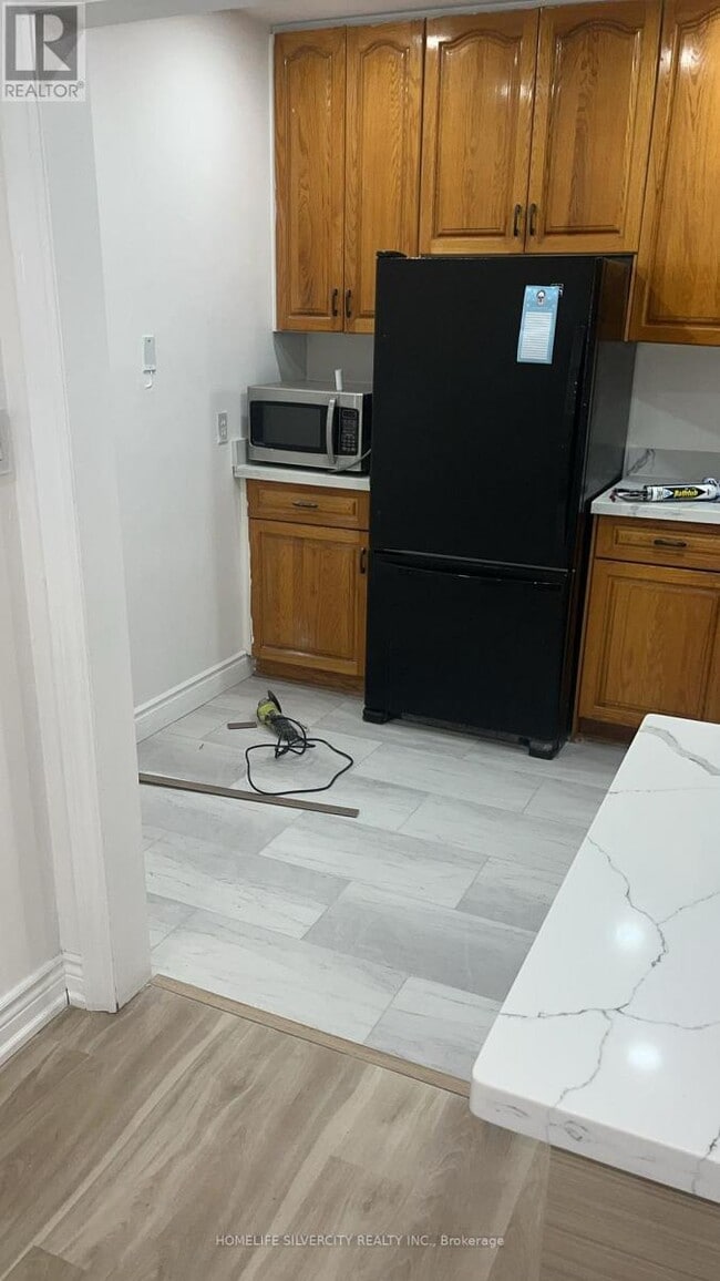 Building Photo - 224 Livingston Rd