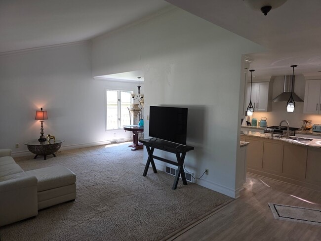 Foto del edificio - Updated 3 bedroom 2 bathroom Oak Creek ranch