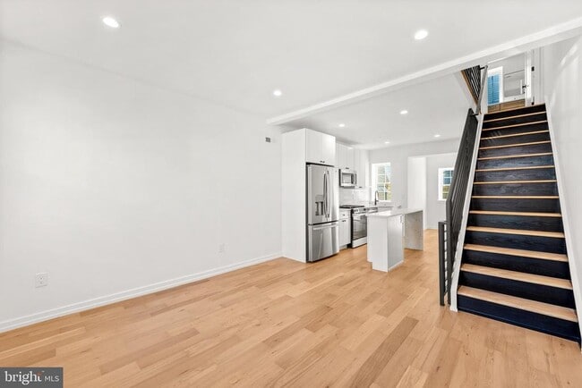Building Photo - 2214 Titan St