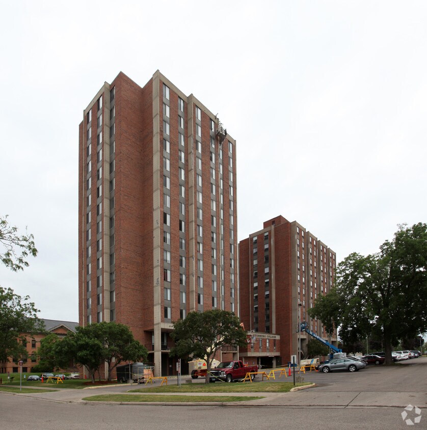Primary Photo - Luther Hall
