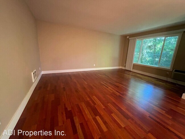 Building Photo - 2 br, 1 bath House - 6801 SW Terri Ct. #59