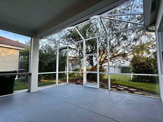 Foto del edificio - 1761 Aspen Ln