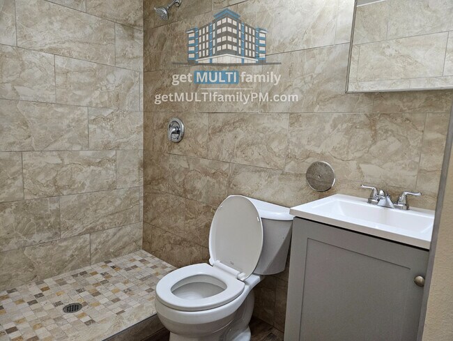 Building Photo - Tranquil Security: Gated 1 Bedroom, 1 Bath...