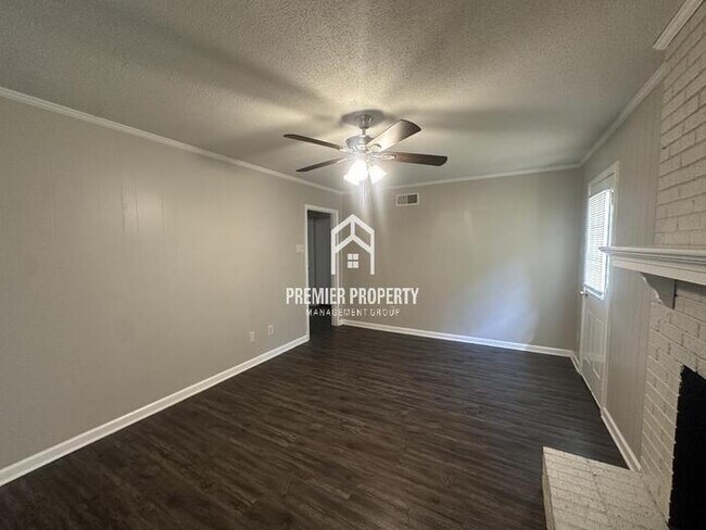 Building Photo - 7086 Hillshire Dr