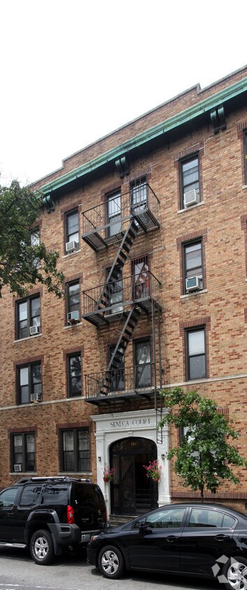 Foto del edificio - Seneca Court