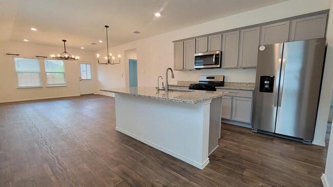 Building Photo - 504 Sandringham Lp
